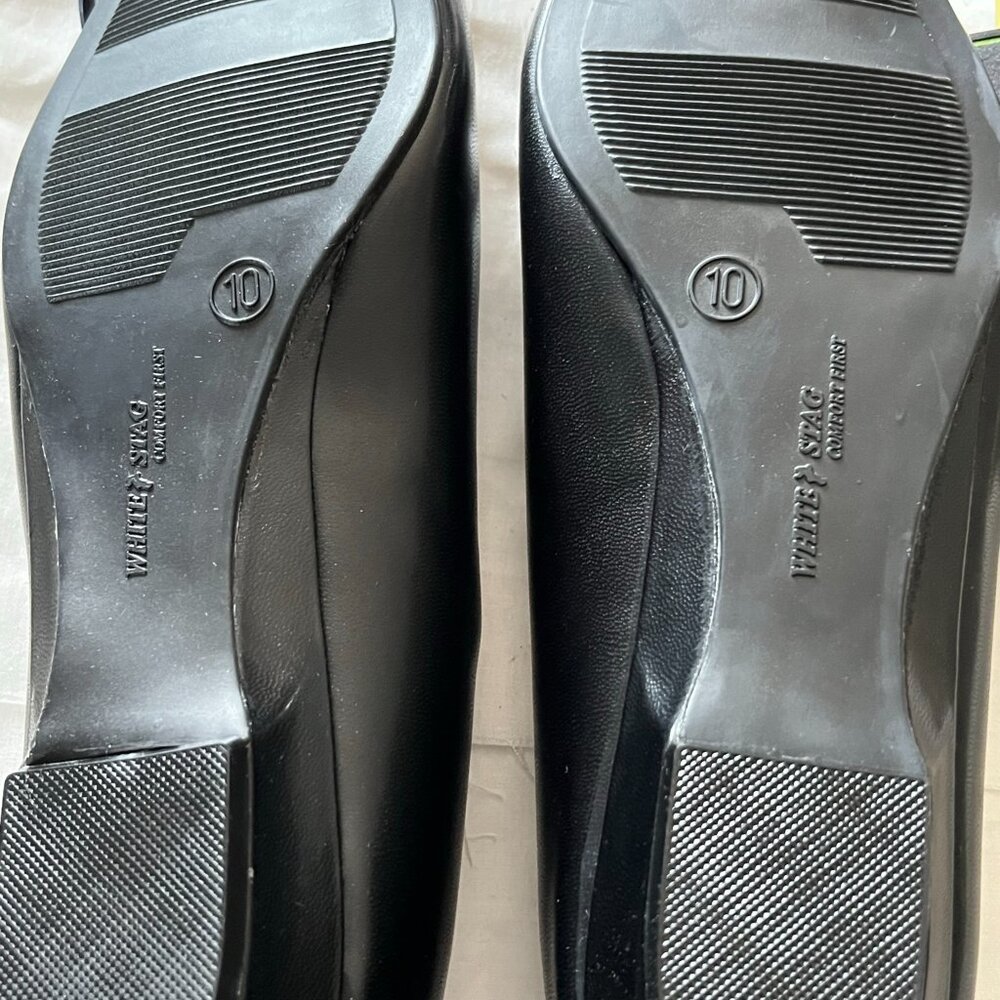 NWT Women's White Stag black pumps - size 10 with 1/2 inch heel - Picture 4 of 5